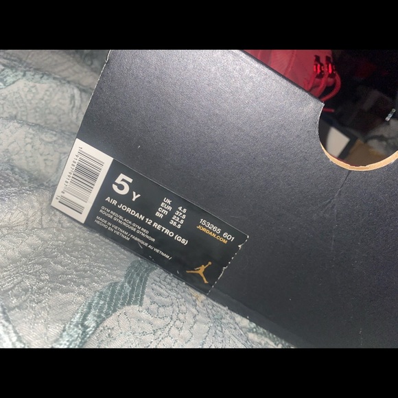 Jordan 12 - Picture 3 of 4